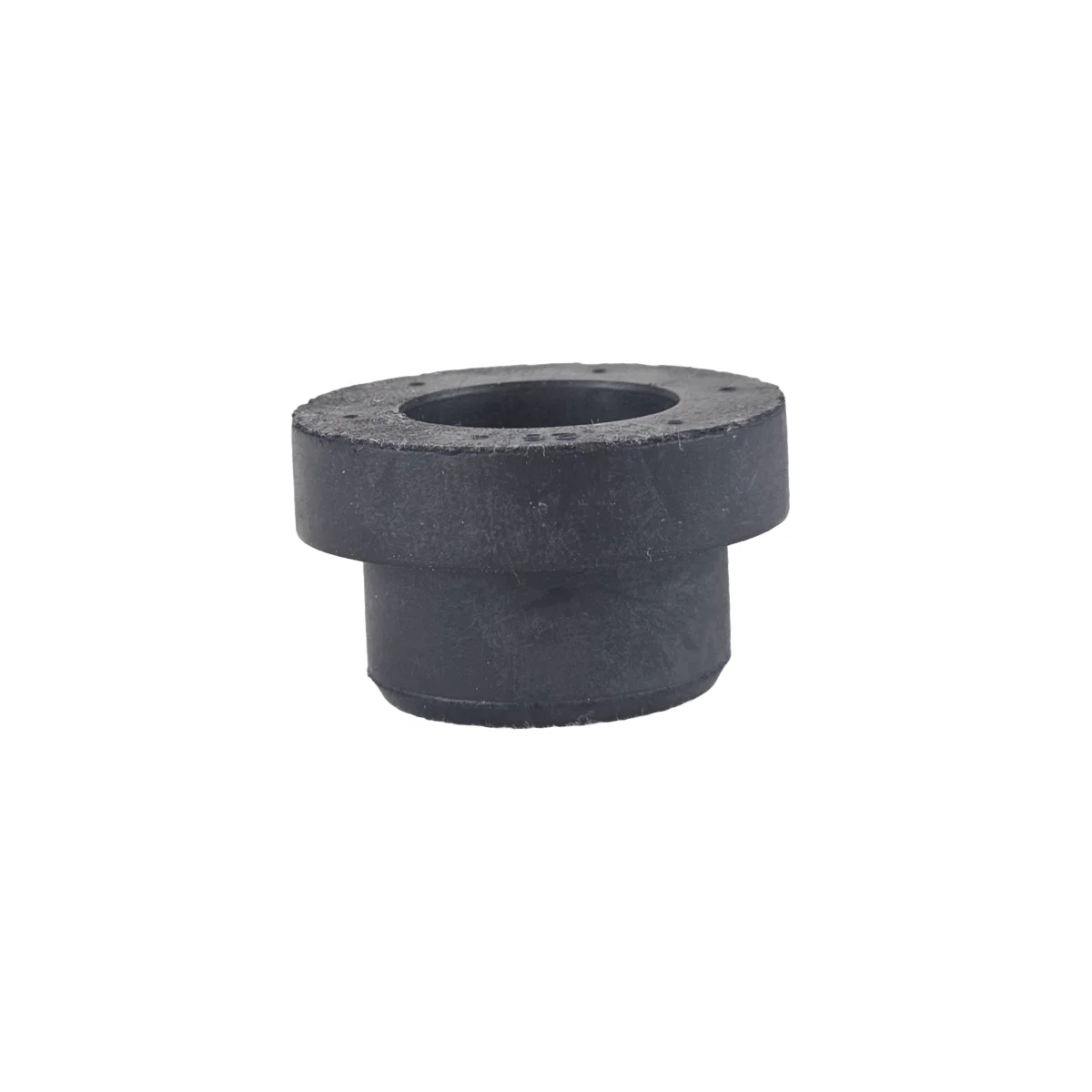 [6717402] Bushing tank fuel 6717402