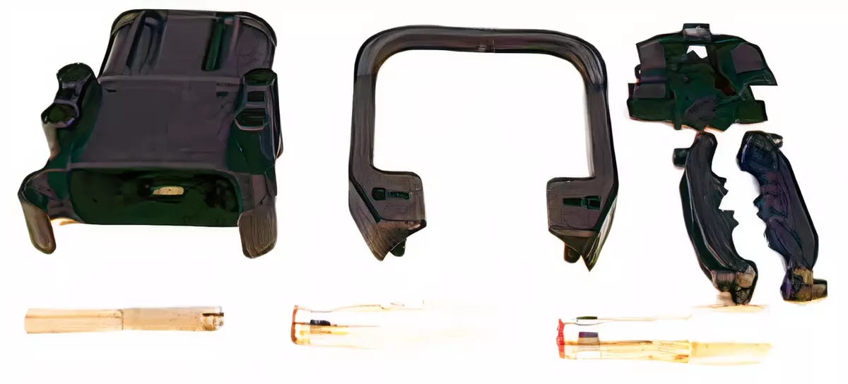 [A000042647] Plug, w/ female pins 4/0 A000042647